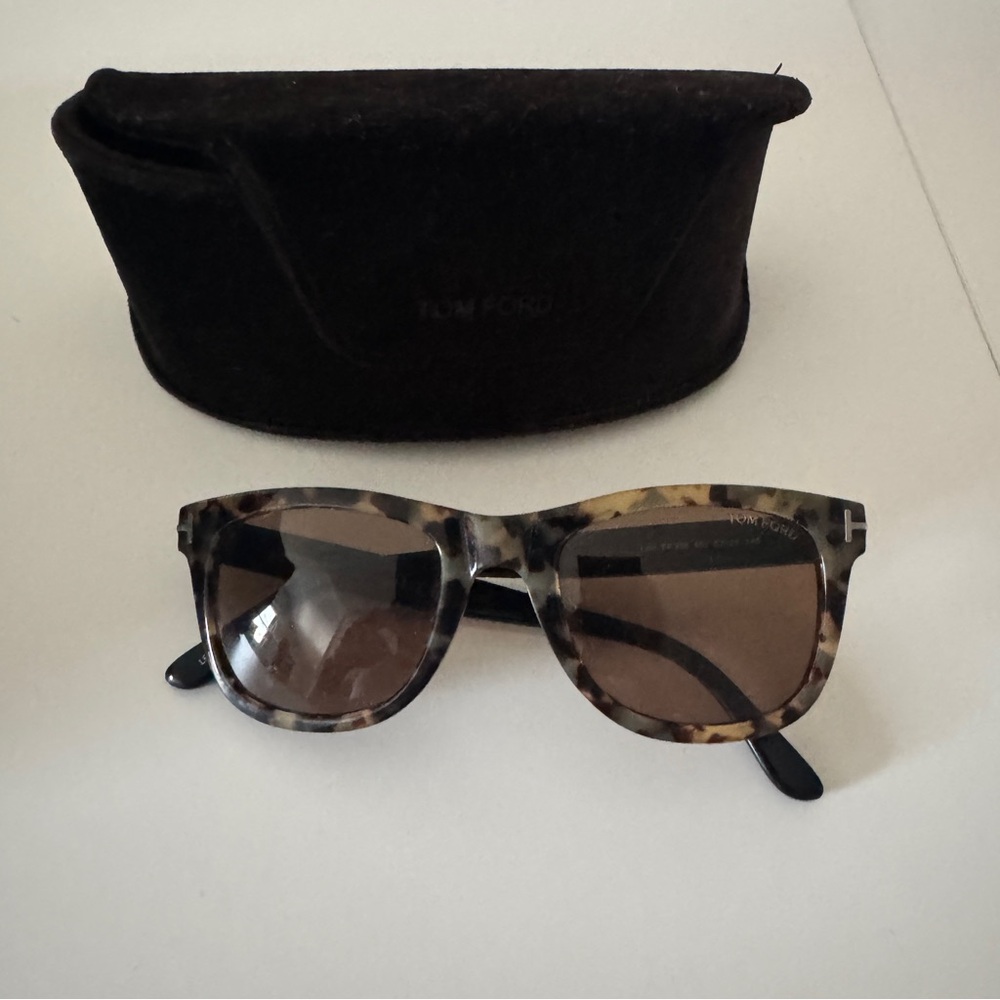 Tom Ford Tortoise Shell Sunglasses *Read Descript… - image 1